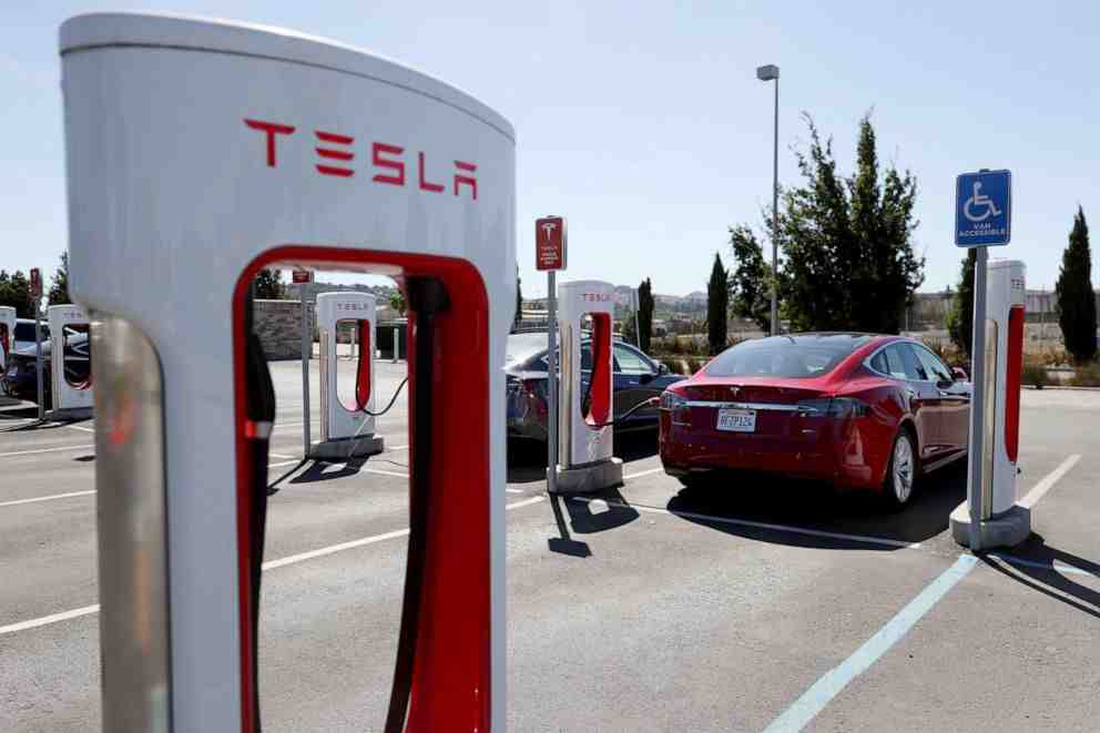 Is it safe to charge Tesla everyday?